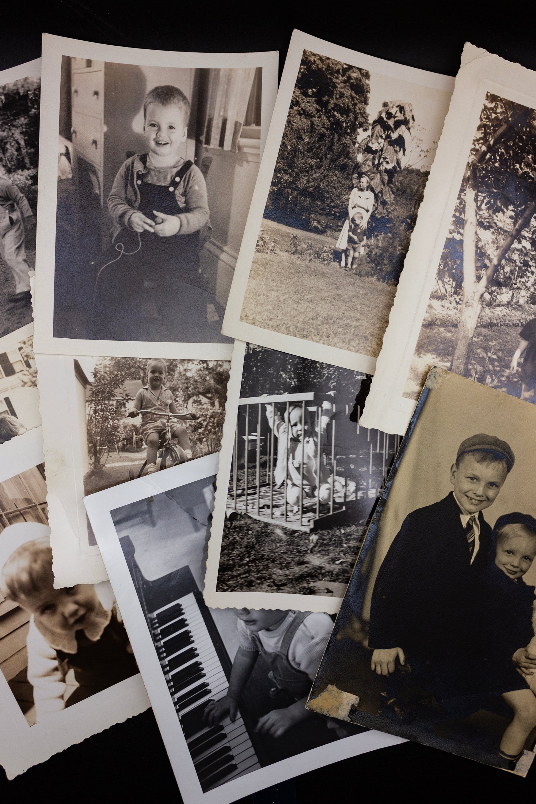 Set of 10 Vintage Photos of Children/Family Photos - Rad Future